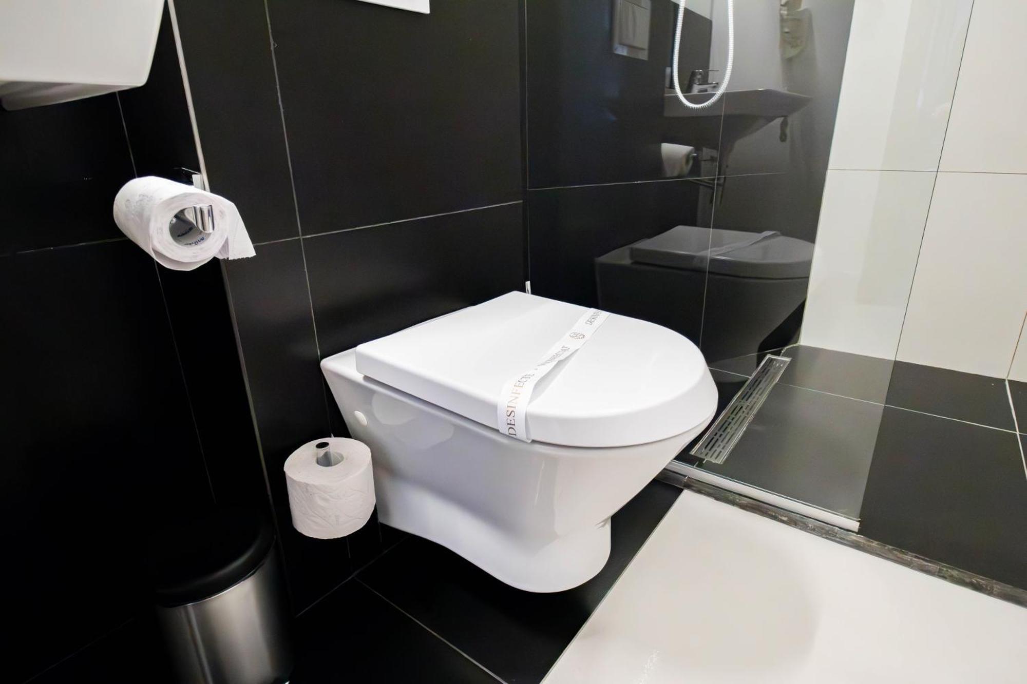 Hotel Ottimo Braşov Extérieur photo