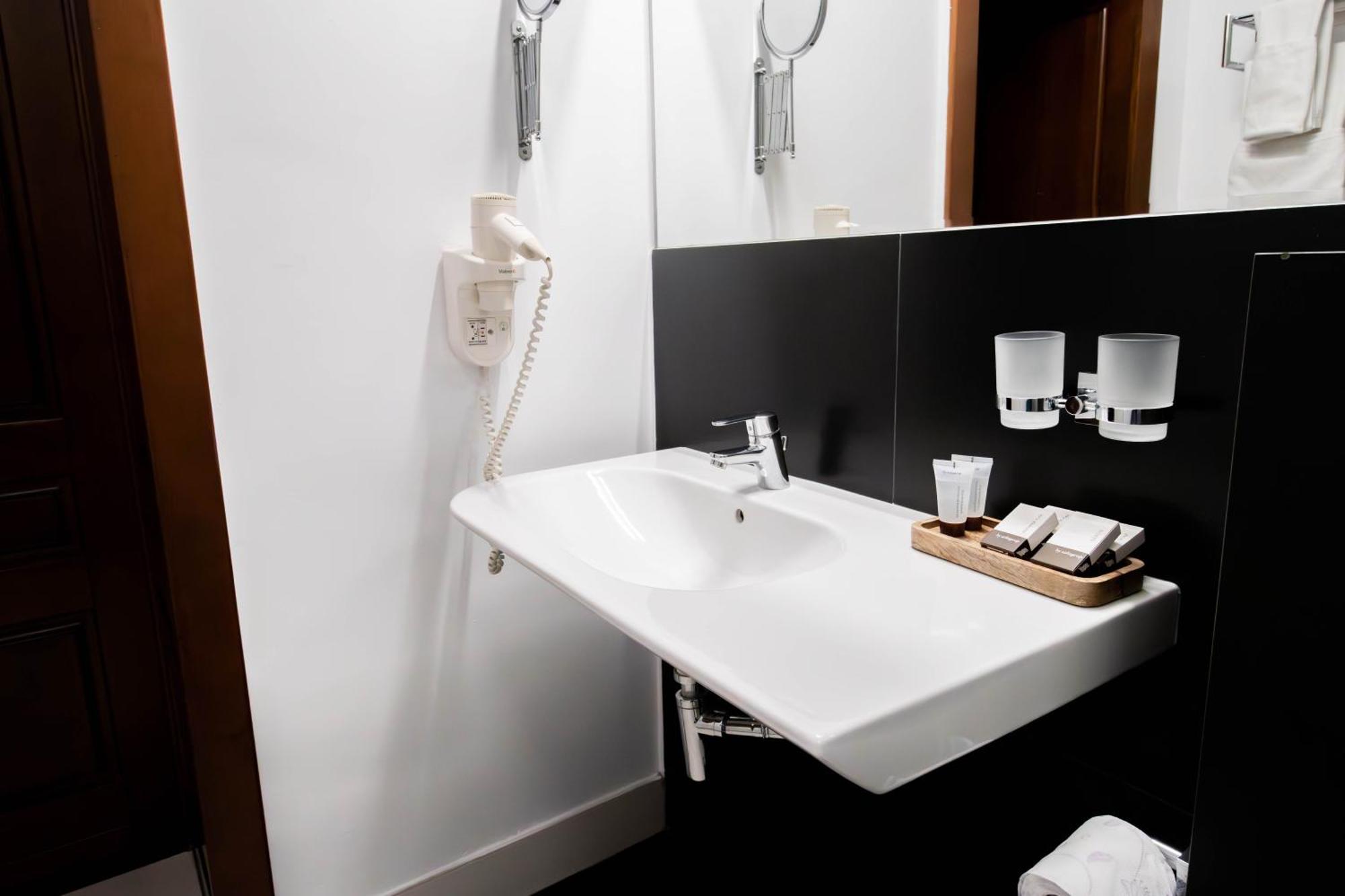 Hotel Ottimo Braşov Extérieur photo