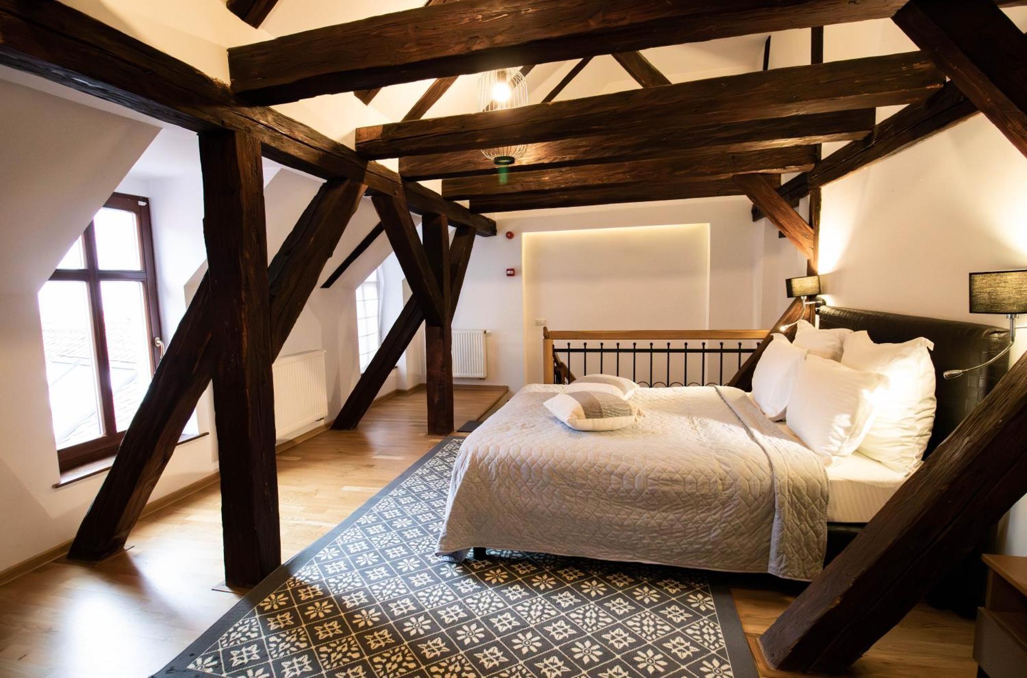 Hotel Ottimo Braşov Extérieur photo