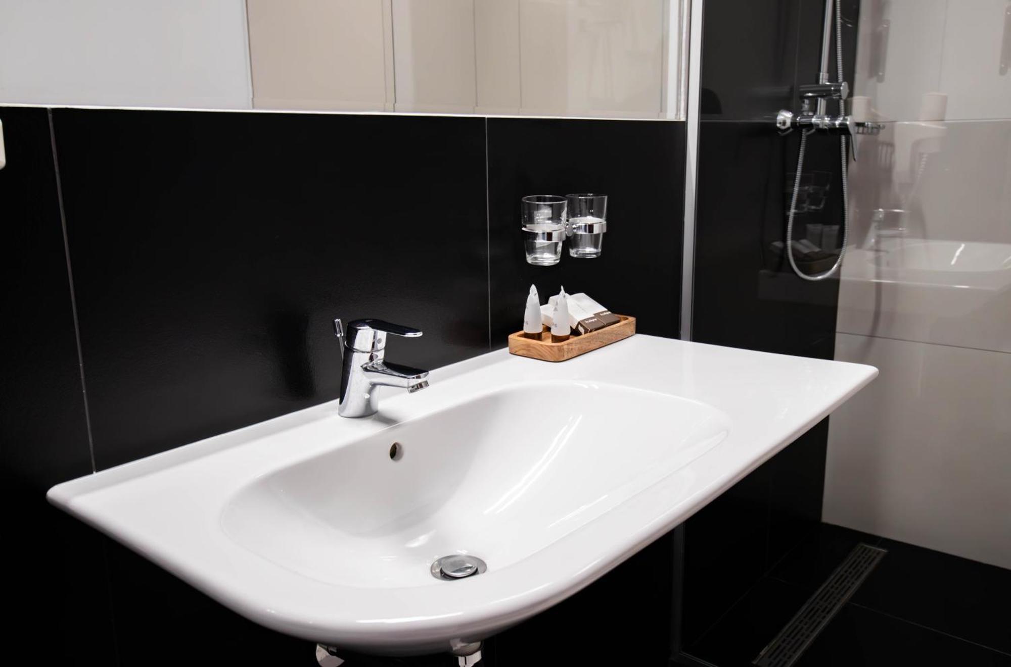 Hotel Ottimo Braşov Extérieur photo
