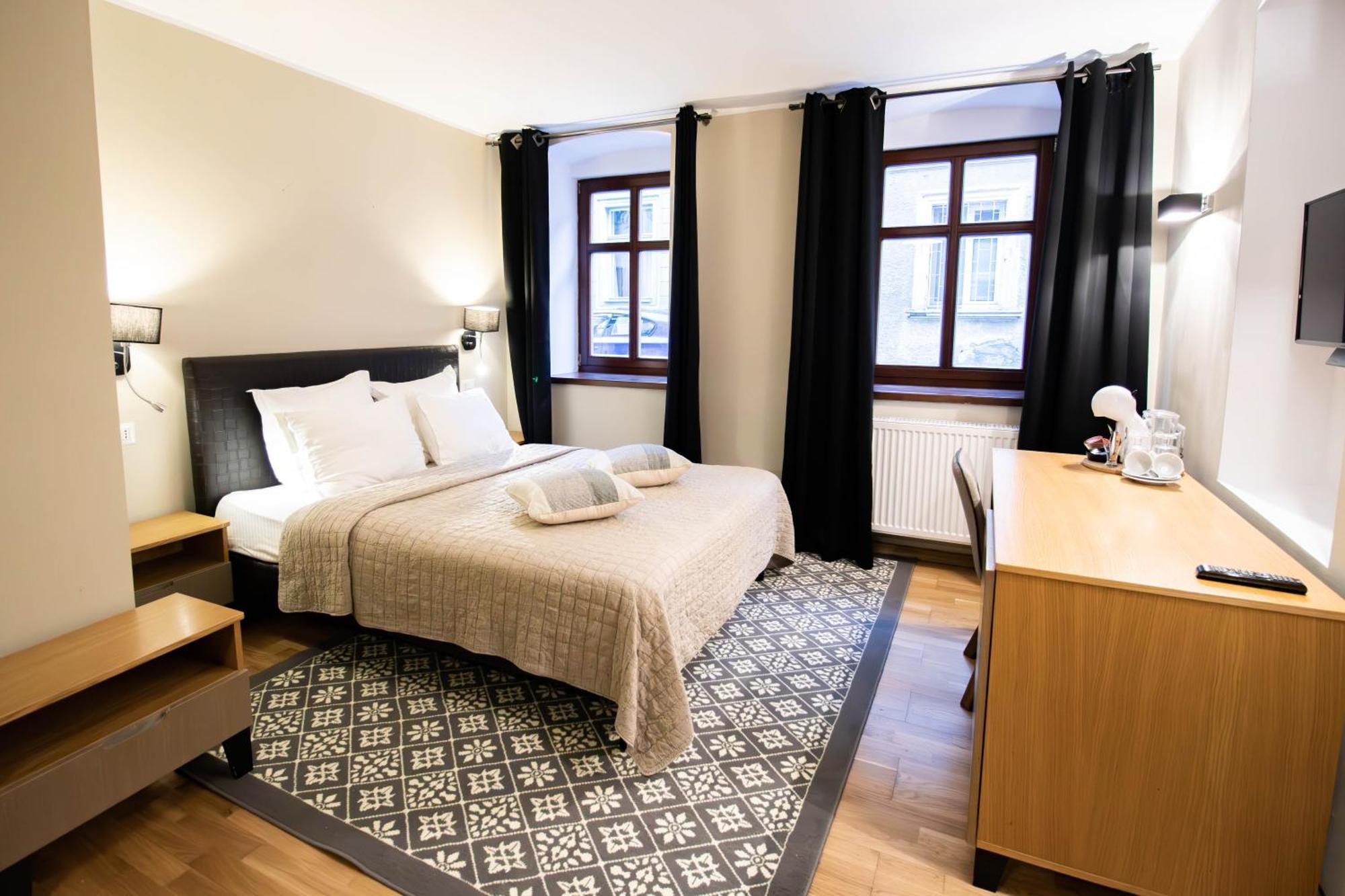 Hotel Ottimo Braşov Extérieur photo