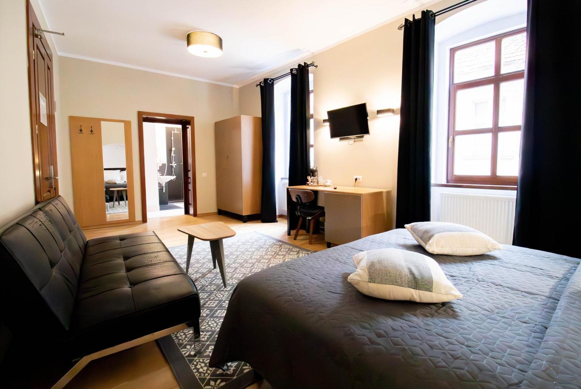 Hotel Ottimo Braşov Extérieur photo
