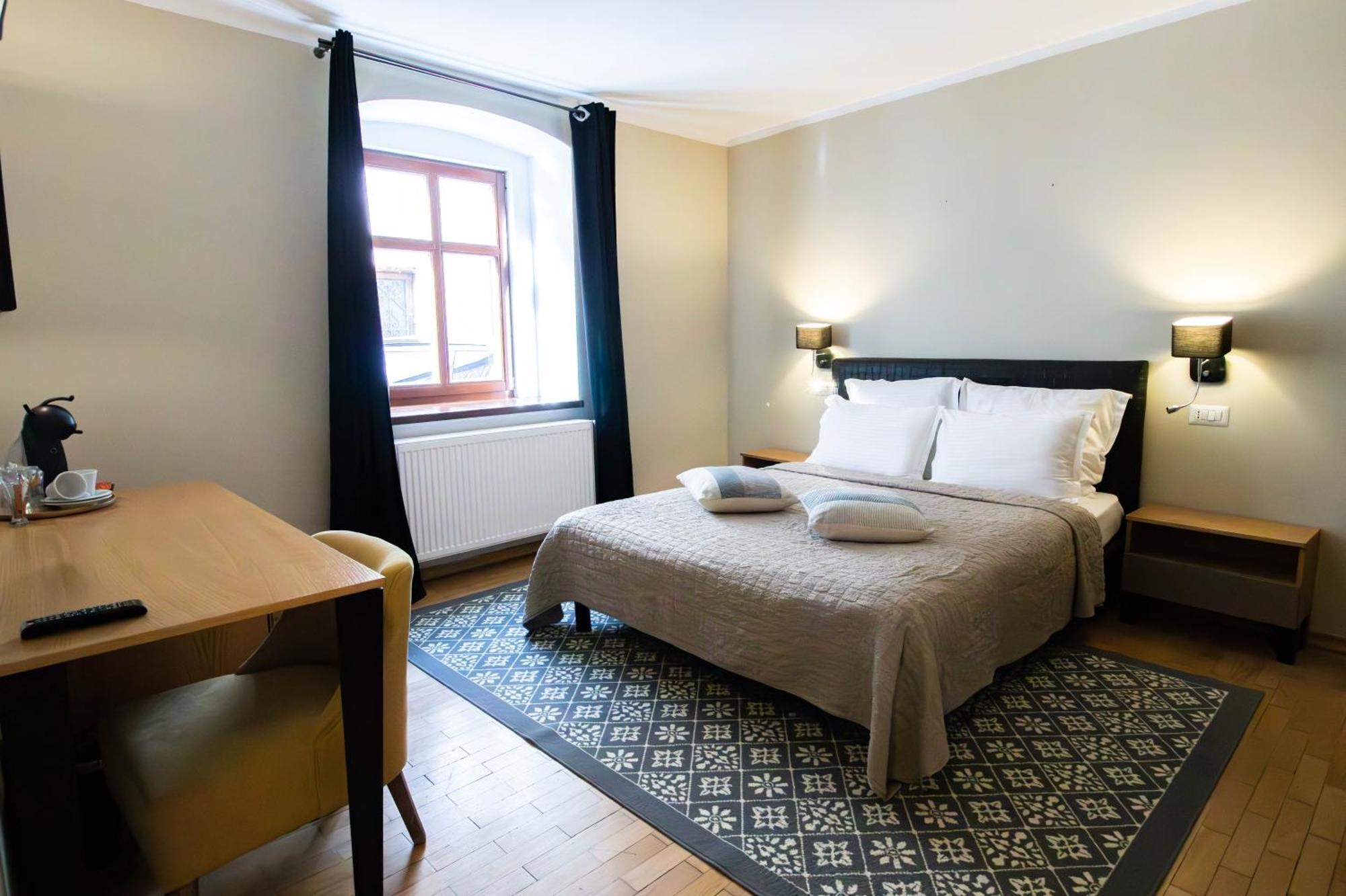 Hotel Ottimo Braşov Extérieur photo