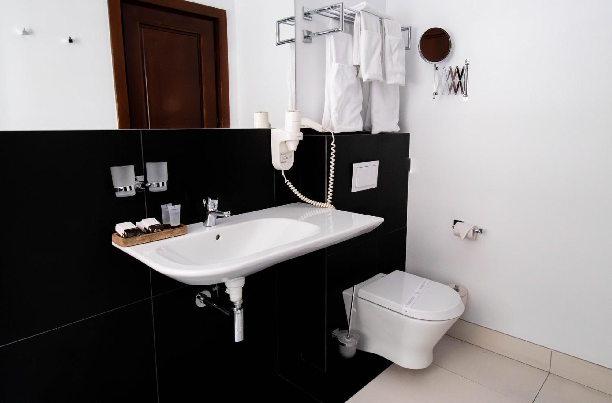 Hotel Ottimo Braşov Extérieur photo