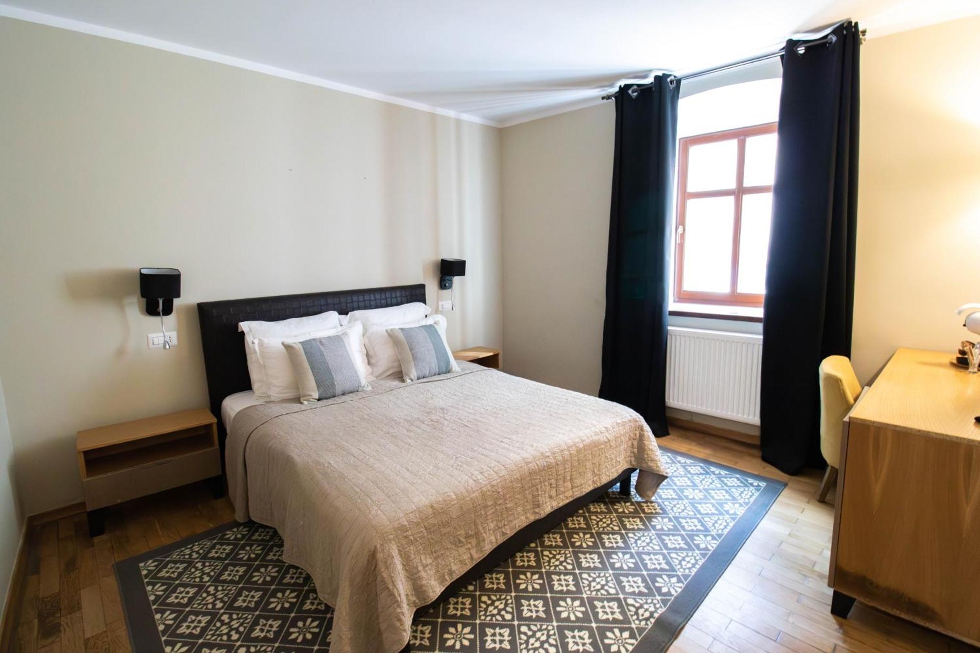 Hotel Ottimo Braşov Extérieur photo