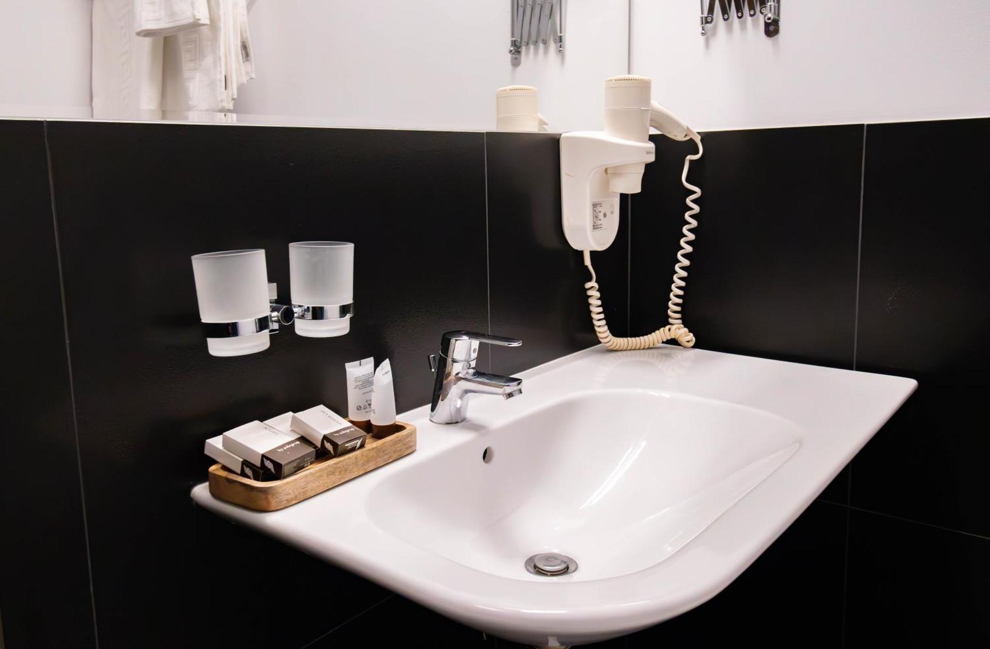 Hotel Ottimo Braşov Extérieur photo