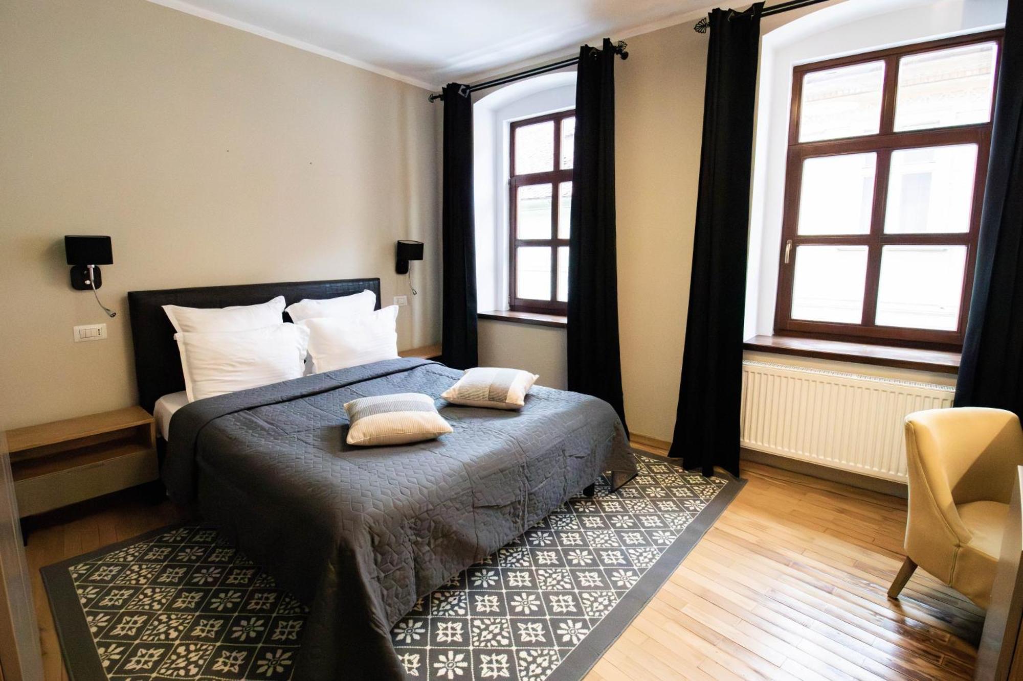 Hotel Ottimo Braşov Extérieur photo