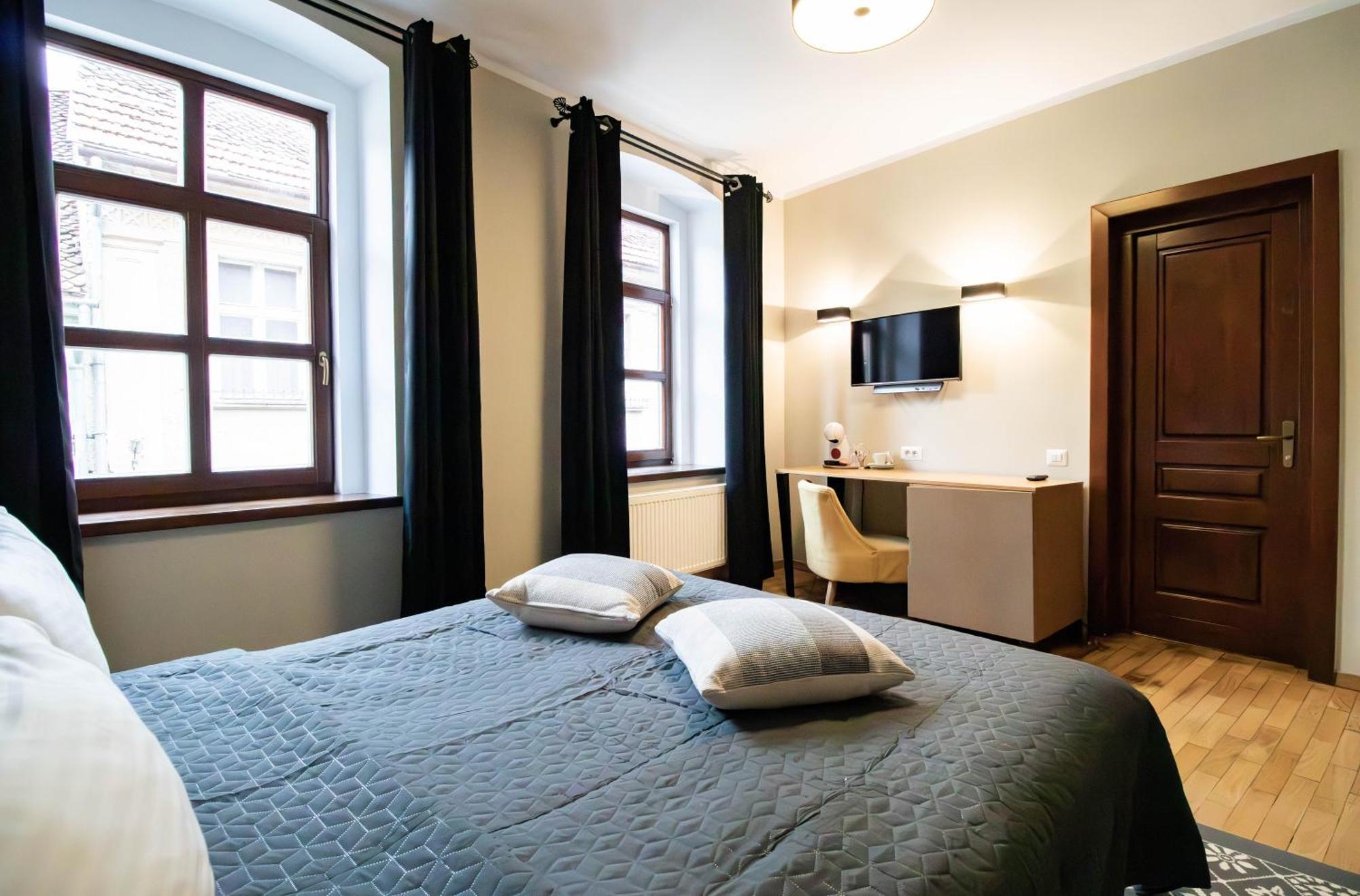 Hotel Ottimo Braşov Extérieur photo