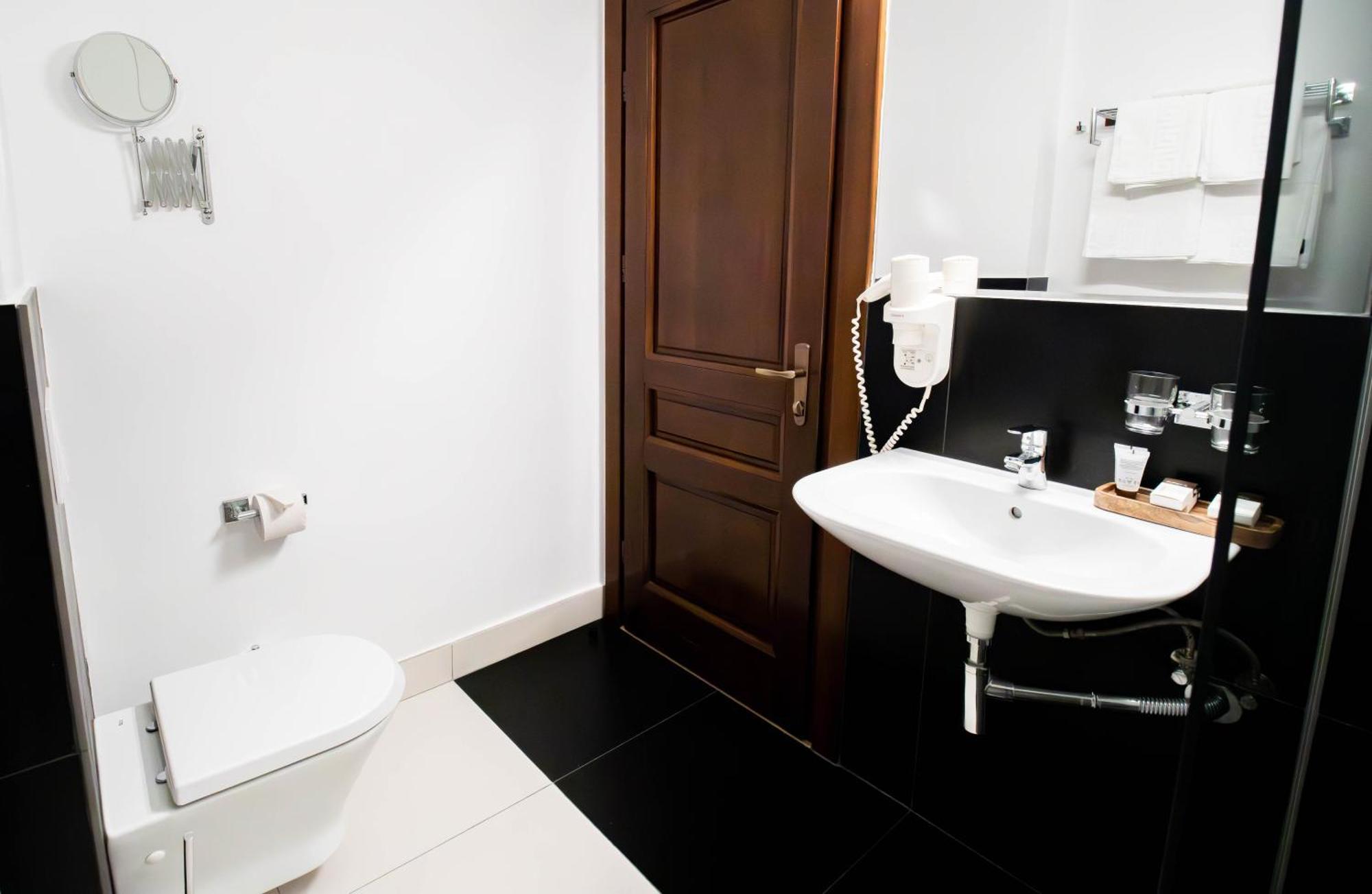 Hotel Ottimo Braşov Extérieur photo